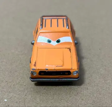 토미카 카즈 그림