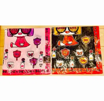 미사용 새상품 ANNA SUI x HELLO KITTY 대형 손수건 2장