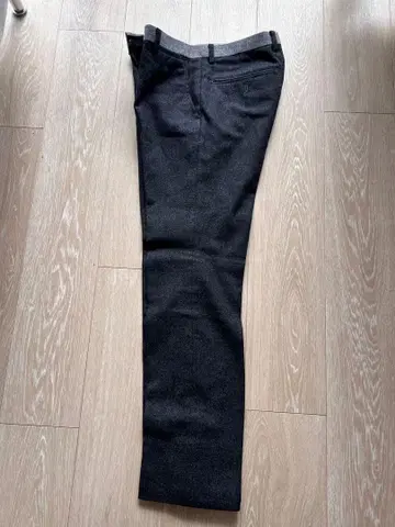 다크 그레이 슬림핏 슬랙스