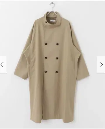 오버 사이즈 베이지 더블 브레스트 코트