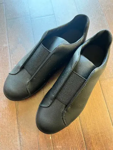 810s by 문스타 슬립온 스니커즈