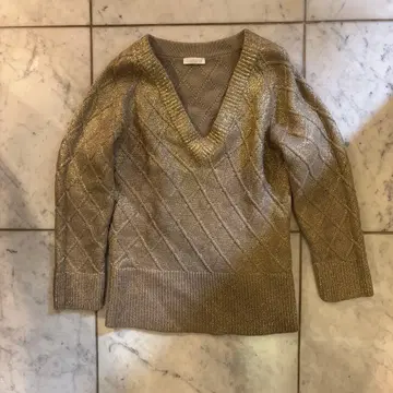 cacharel V넥 골드 베이지 스웨터