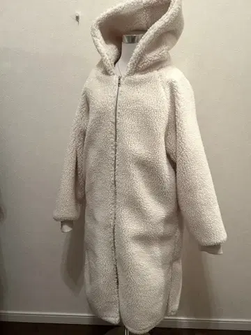 후드 부착 보아 롱 코트 새상품급