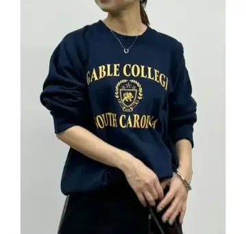 [ Loungedress ] 칼리지 로고 맨투맨 풀오버 네이비