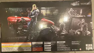 파이널 판타지 VII 리메이크 PLAY ARTS 로치 & 바이크