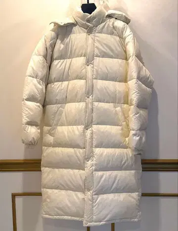 화이트 다운 자켓 후드 부착 롱 기장