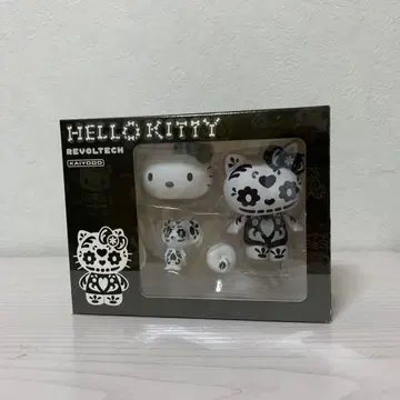 카이요도 리볼텍 블랙스컬 헬로키티 피규어