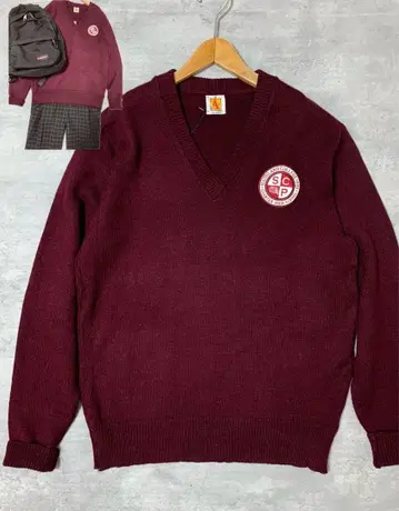 USA 칼리지 스웨터 크림슨 컬러