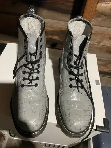 Dr.Martens 닥터마틴 부츠 UK9
