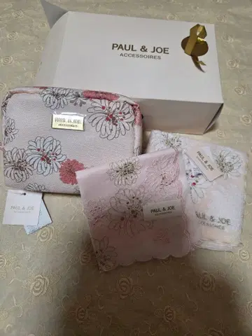 새상품, 미사용 PAUL & JOE 파우치와 손수건 & 타월 손수건 세트