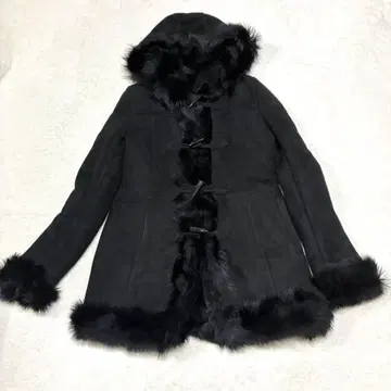 무스탕 코트 미들 기장 후드 토글 클로징 A라인 블랙