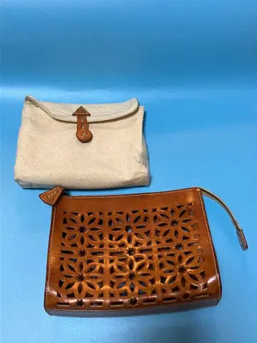 겐텐 컷워크 가죽 파우치 겐텐