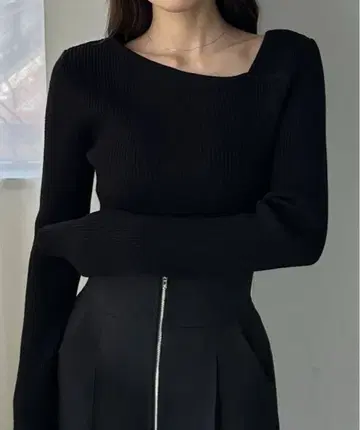 Louere 아지메 넥 리브 니트 M 블랙