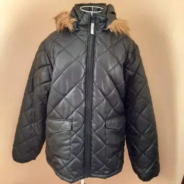 남성용 퍼 달린 블랙 퀼팅 자켓