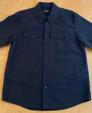 A.P.C. 반팔 셔츠 블랙