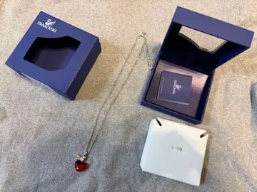 Swarovski 하트형 목걸이 레드