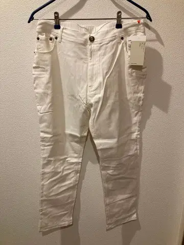 ARUGE 화이트 스트레이트 데님