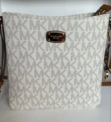 새상품급 마이클코어스 숄더백