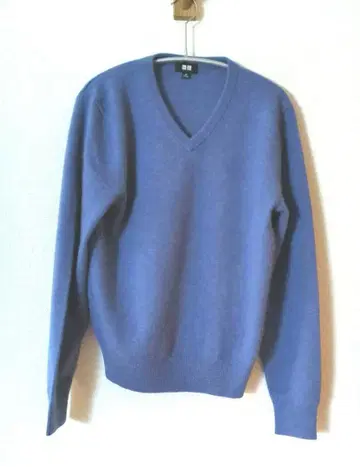 유니클로 UNIQLO 캐시미어 V넥 니트 남성용 XS 사이즈 로얄 블루
