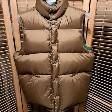 할리우드 런치마켓 리버서블 다운 베스트 사이즈 M HRM