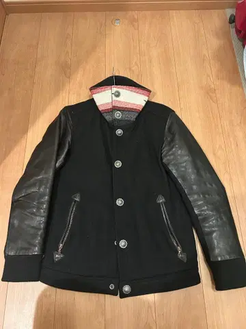 아유이테 울 가죽 바시티 자켓