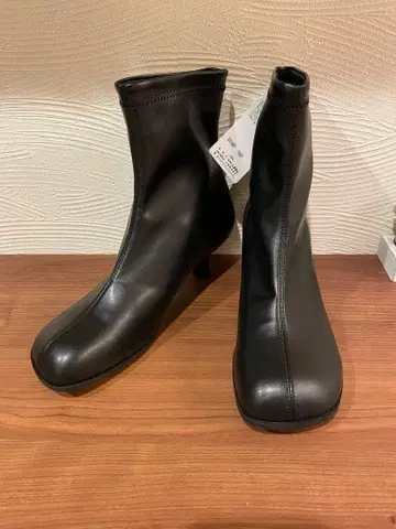 시마무라 새상품 블랙 앵클부츠 LL 부츠 발볼 넓은