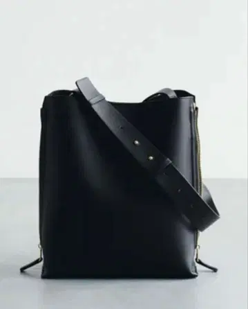 ROPE 블랙 가죽 숄더백