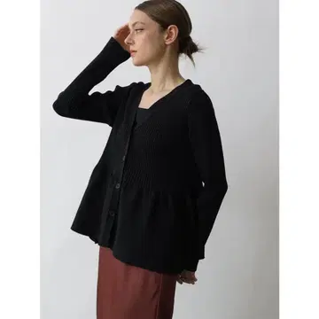 Aga 아가 플레어헴 리브 니트 가디건 9 블랙