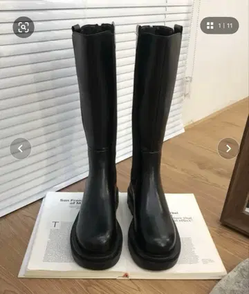 통굽 볼륨 페이크 레더 롱 부츠