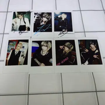 JILUKA Zyean님 과거 폴라로이드 7장