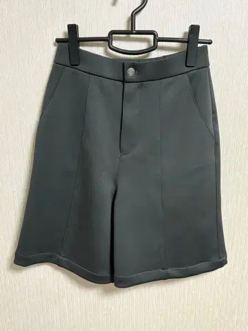 Ayane 아얀 본딩 하프 팬츠