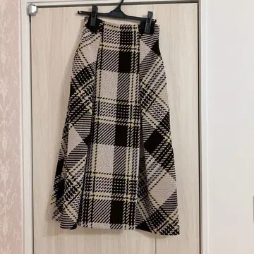 snidel 스나이델 로빙 체크 스커트