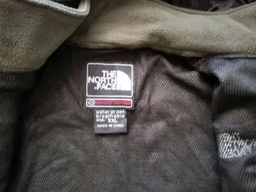 THE NORTH FACE 나일론 자켓 안쪽 플리스 후드 부착
