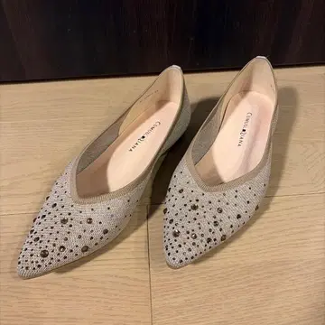 다이애나 24cm 베이지 큐빅 플랫 펌프스 중고