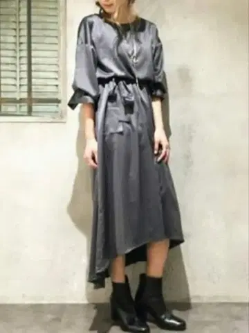 HARE / 새틴 롱 원피스