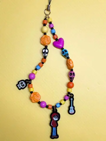 [ 새상품 미사용 ] 미겔 스트랩 비즈 손가방 Goods