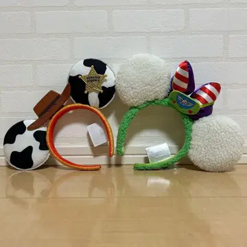 우디와 버즈 라이트이어의 머리띠