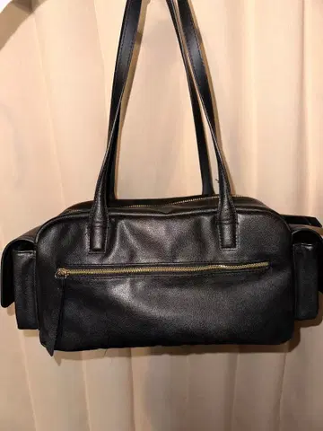 H&M 블랙 가죽 핸드백