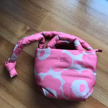 marimekko 꽃무늬 숄더백 핑크
