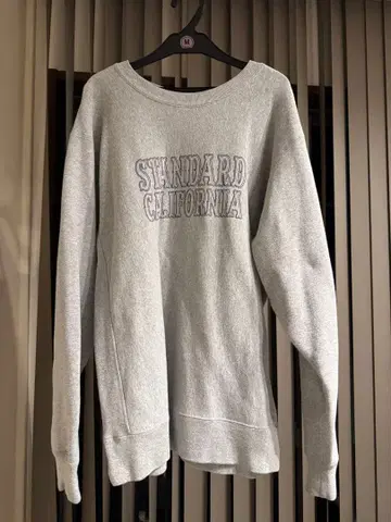 스탠다드 캘리포니아 맨투맨 M 사이즈