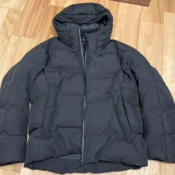 블랙 다운 자켓 XL UNIQRO