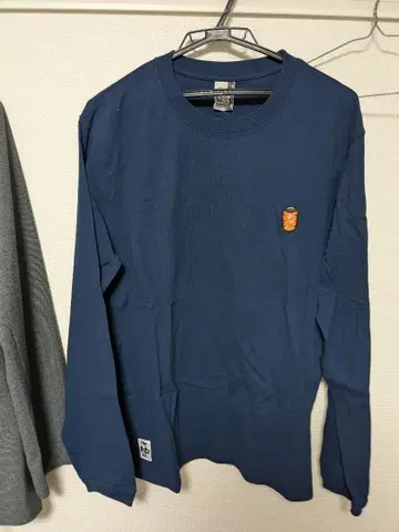 CHUMS 네이비 긴팔 티셔츠 L 오뎅