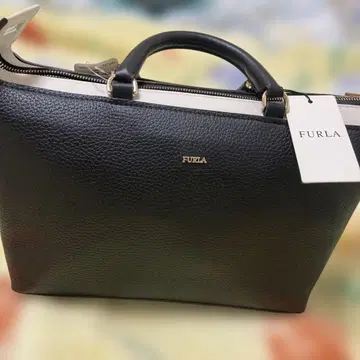 FURLA 블랙 가죽 숄더백