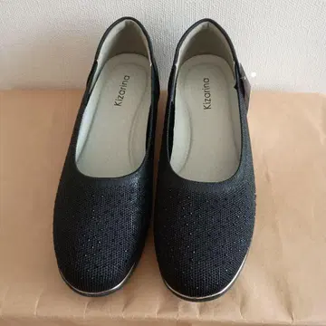 Kizarina 블랙 라메 믹스 플랫슈즈