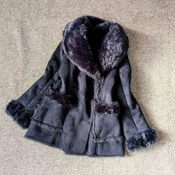 TITE IN THE STORE 티테인 더 스토어 네이비 무스탕 코트