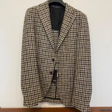 미사용 새상품 딸리아또레 브리라펠 일구스토 별주 체크 자켓 48