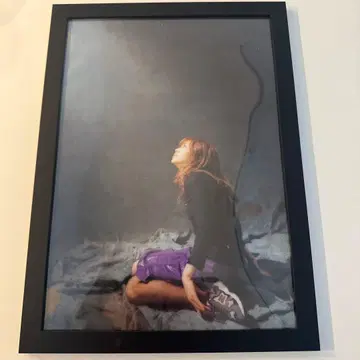 오니츠카 치히로 인썸니아 포스터풍 액자 상품 2