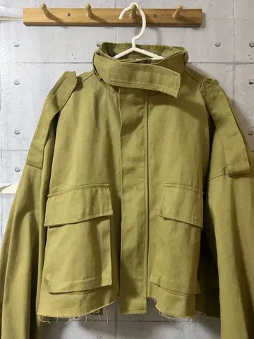 mnml 카키 밀리터리 자켓