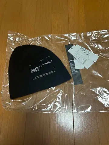 JULIUS 율리우스 비니캡 블랙