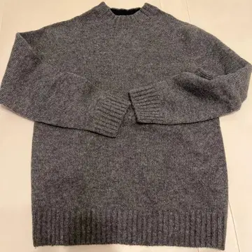 MHL. 그레이 그린 크루넥 스웨터